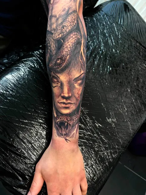 Tattoo by Robert Grzywacz, Tielt